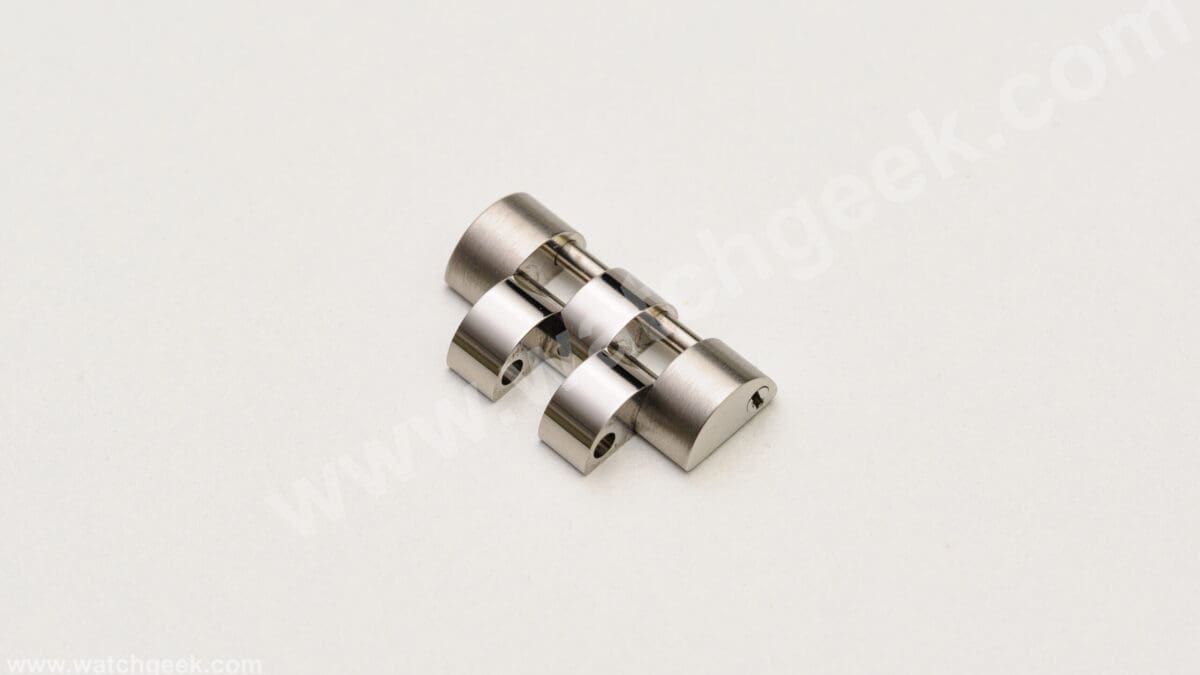 Authentic Rolex Ceramic PEPSI GMT 126710 Steel Jubilee 15.5mm Link (Thick Screw) - Image 1